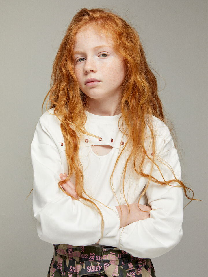 Cropped sweatshirt with studs - girls' knitwear - White | Sisley Young image number 1
